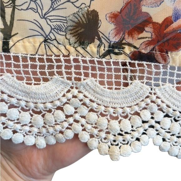 Floral Print Women's Top - Picture 8 of 13